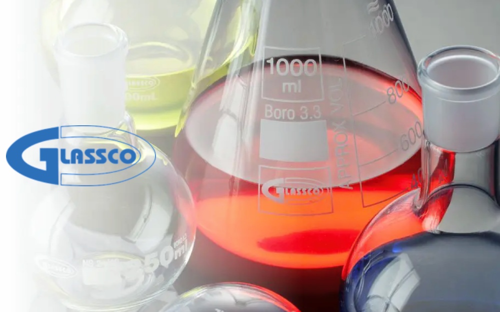 Общелабораторная посуда Glassco, Индия – доступное качество Glassco — крупнейший производитель мерного и общелабораторного стекла в Индии, качество которого не уступает таким брендам, как Duran и Pyrex.