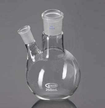 Колба двугорлая, угловая, 3000 мл, высота 260 мм, центральный шлиф 34/35, боковой шлиф 19/26, 1 шт. в упаковке, Glassco